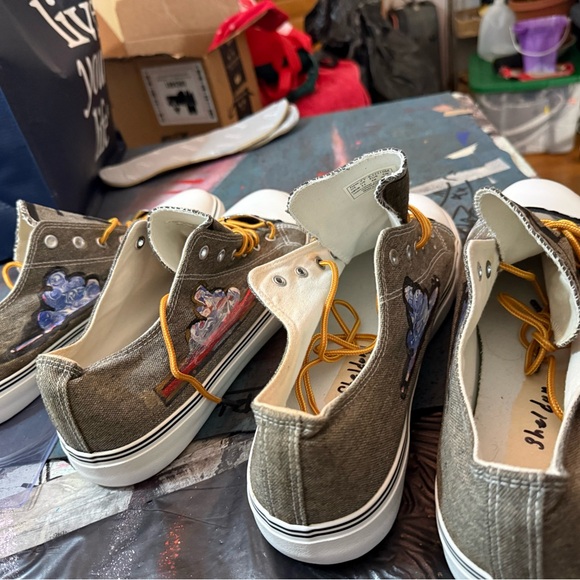 One of ten, hand painted stylish low-Top Sneakers with Yellow Laces main image 5